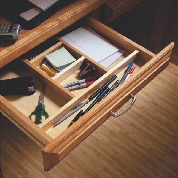 Knee Drawer